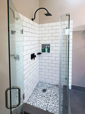 Shower, hair dryer, towels, soap - The Loft - Where Tranquility Meets Comfort (Columbus)