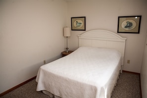 3 bedrooms, Internet