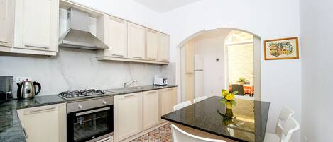 Fridge, microwave, oven, dishwasher