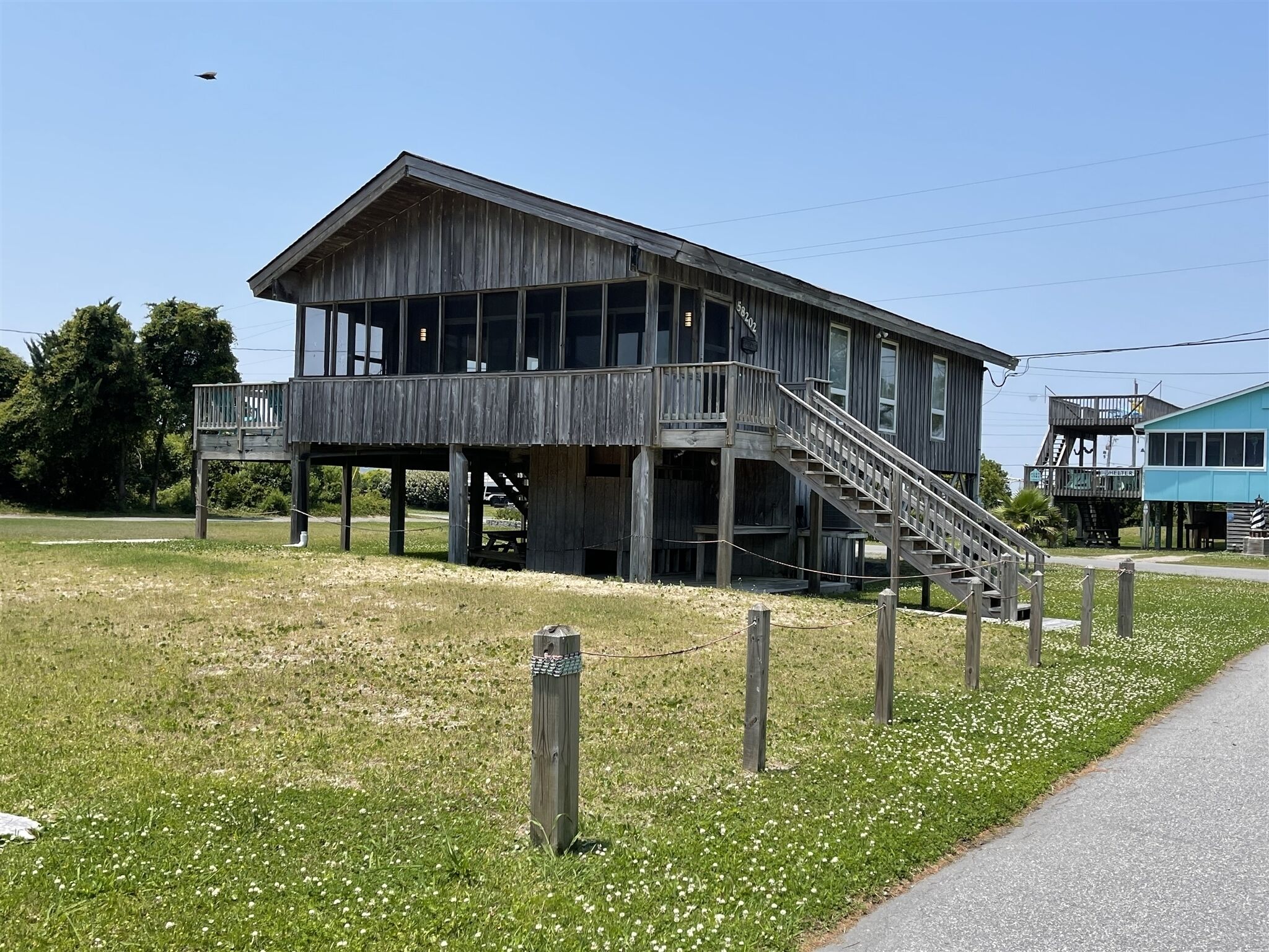 Exhale is Pet Friendly and close to Teach's Lair Marina and at the southern end of Hatteras Village!