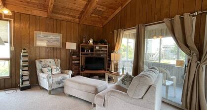 Exhale is Pet Friendly and close to Teach's Lair Marina and at the southern end of Hatteras Village!