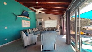 Unclassified image, 5 of 48, button