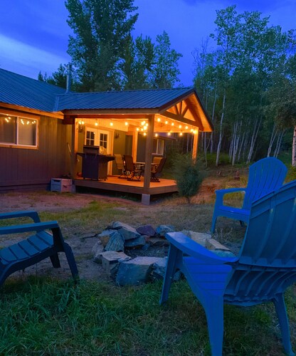 Upscale lodging duplex minutes from Glacier NP