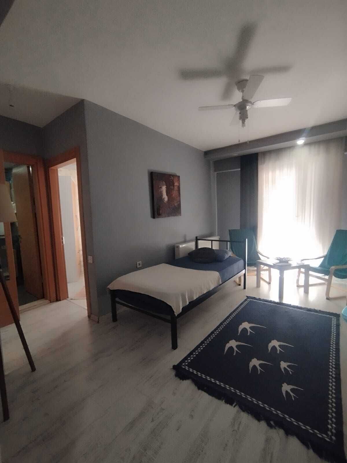 デラックス ルーム ベッド (複数台) シティビュー | 遮光カーテン、アイロン / アイロン台、WiFi (無料)、ベッドシーツ