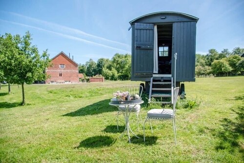 Abbey Shepherds Hut, Eye (Air Manage Suffolk)