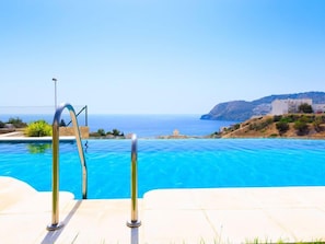 Pool - Creativo by Interhome (La Herradura)