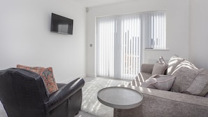 Smart TV, music library