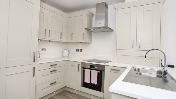 Fridge, microwave, oven, dishwasher