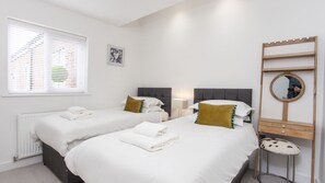 2 soverom, strykejern/-brett, wi-fi (inkludert) og sengetøy