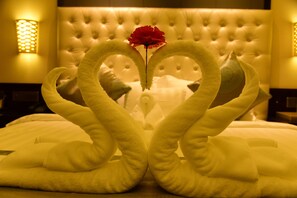 Executive Room | Desk, soundproofing, free WiFi - Om Clarks Inn Raebareli (Raebareli)