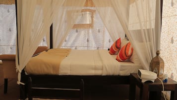 Phòng 2 giường đơn Premium | Minibar với thức uống miễn phí, két bảo mật tại phòng, bàn