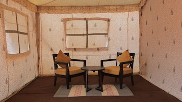 Executive Twin Room | Free minibar, in-room safe, desk, blackout curtains