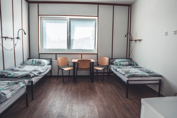 Desk, laptop workspace, free WiFi - Ubytovna Mlyn (Velky Saris)