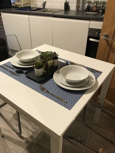 Flat 1 Helena House, 1-bed, Sleeps 2, Garden
