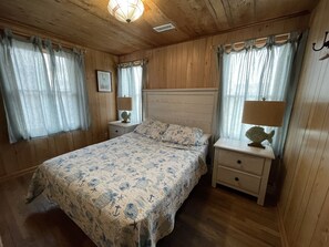 3 bedrooms, WiFi - Hatteras Jack Oceanfront Cottage with a great ocean view! (Hatteras)