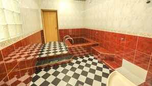 Rom – comfort | Bad | Dusj, regndusjhode, hårføner og badekåper
