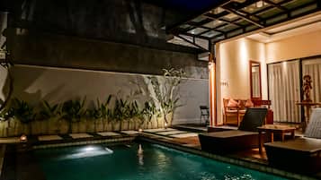 Una piscina techada