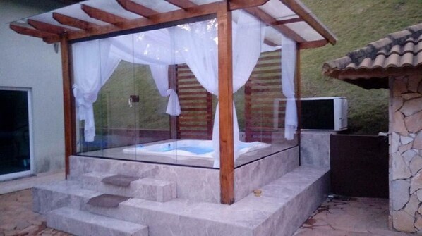 Piscine extérieure, piscine chauffée