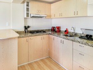 Fridge, microwave, oven, electric kettle - Apartment in Historic Center, Amazing city View. (Cusco)