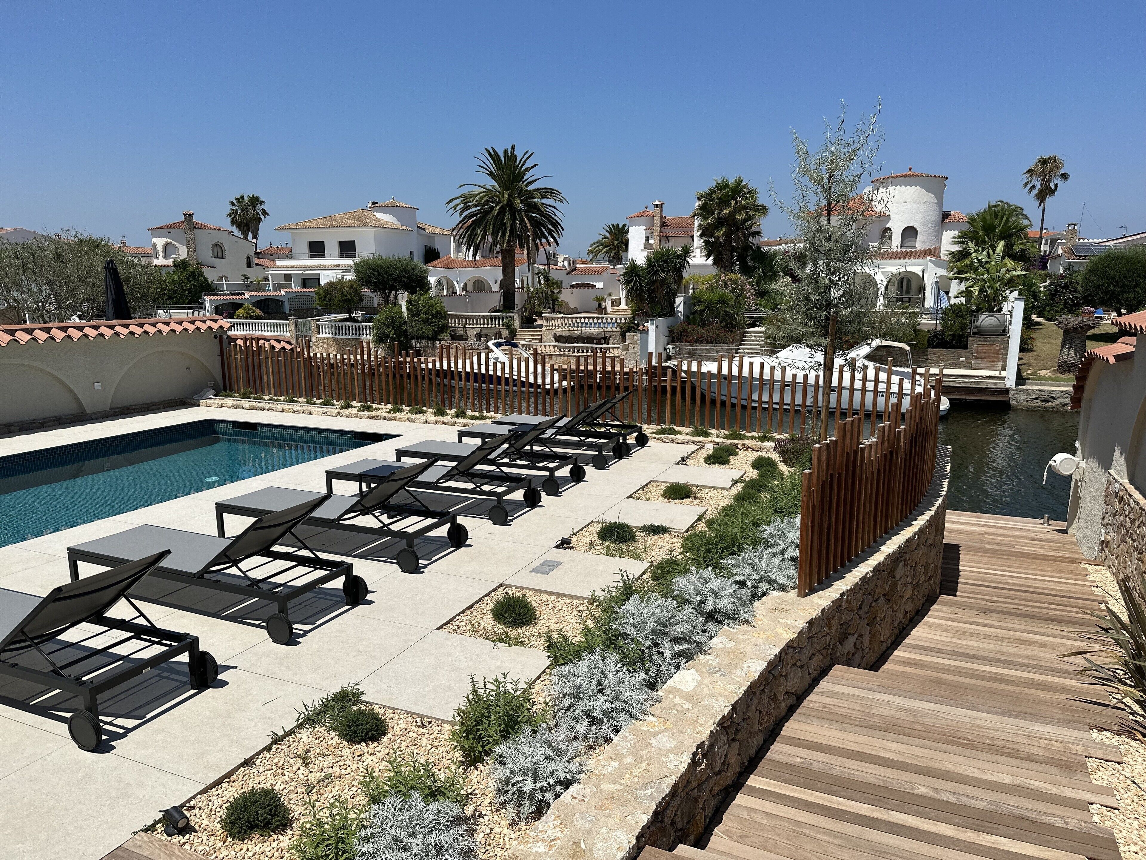 Piscine extérieure, piscine chauffée