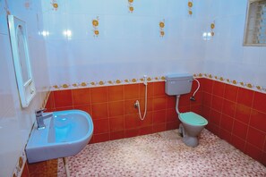 Ducha, artículos de tocador gratuitos, toallas