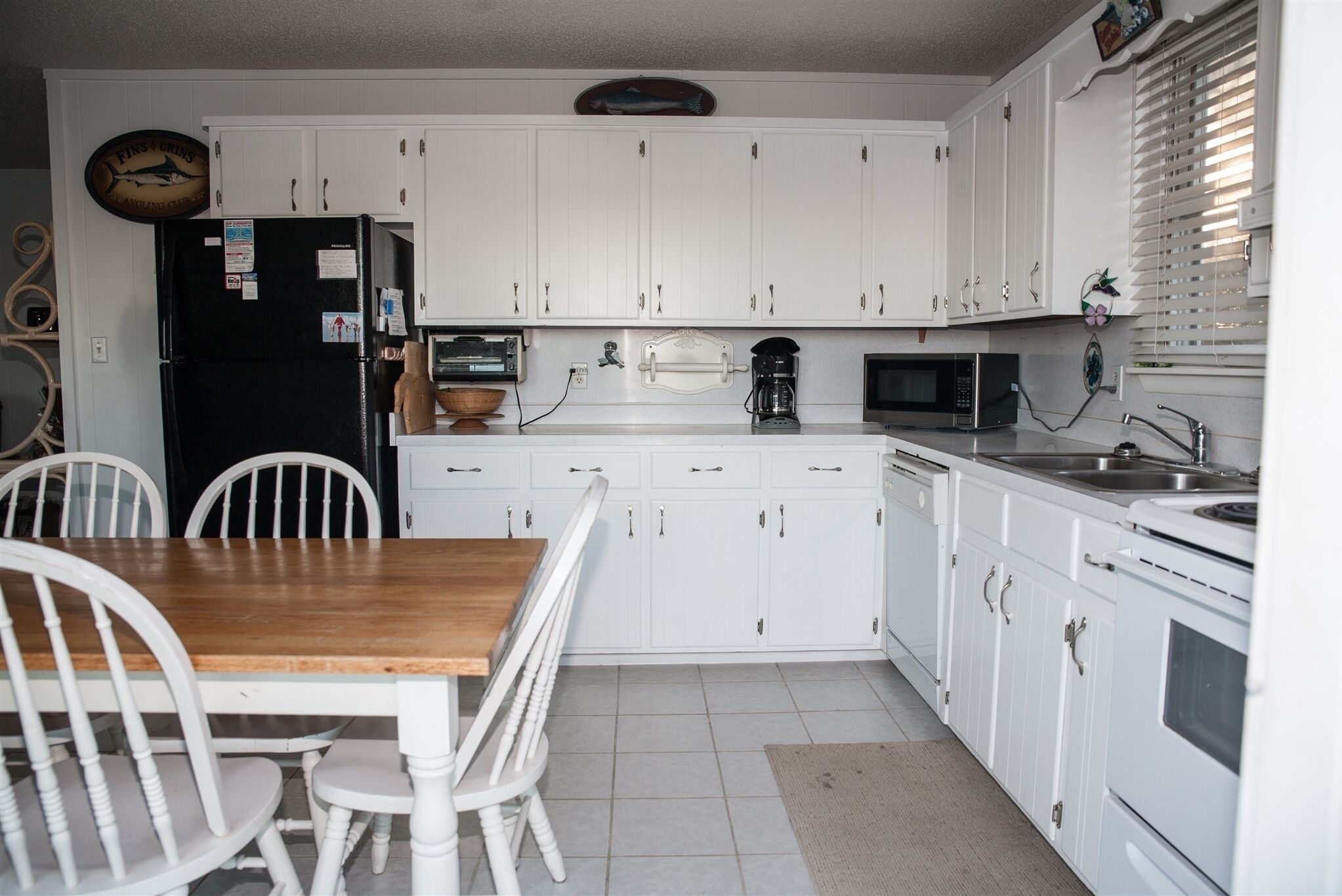 Fridge, microwave, dishwasher, toaster