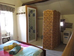 1 chambre, Wi-Fi gratuit, draps fournis