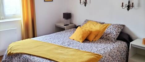 2 Schlafzimmer, Bügeleisen/Bügelbrett, kostenloses WLAN, Bettwäsche