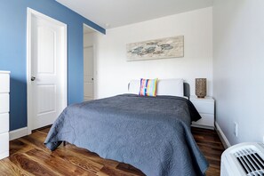 Literie de qualité, coffre-fort, ameublement unique