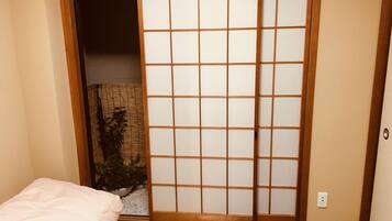 Deluxe Double Room with Balcony | Individually decorated, desk, soundproofing, free WiFi