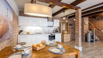 KylskÄp, mikrovÄgsugn, ugn och diskmaskin