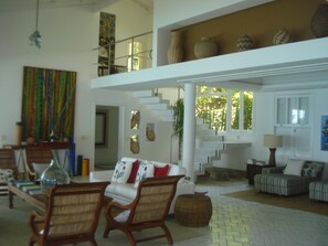 Interior - Luxurious house with private beach, swimming pool, and panoramic views of Angra Bay.  (Angra dos Reis)