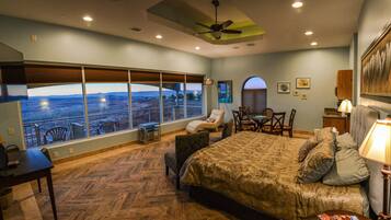 Suíte luxo, 1 cama King | Vista do quarto