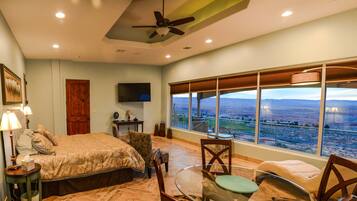 Casita Suite | 1 bedroom, blackout curtains, free WiFi, bed sheets