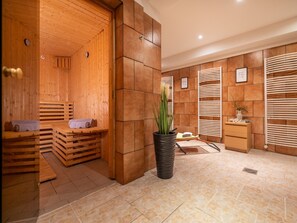 Unclassified image, 4 of 18, button