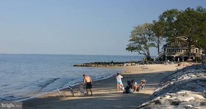 Saint Leonard Long Beach Beach House