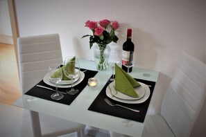 In-room dining - Ferienwohnungen Salzhausblick (Zittau)