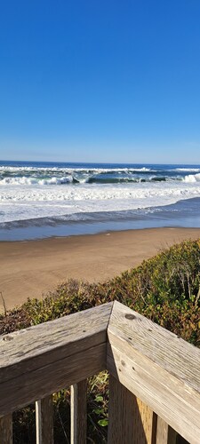 Bella Beach: kylpytynnyri ~ lemmikkiystävällinen ~ tilavat makuuhuoneet ~ king-vuoteet ~ ylelliset kalusteet