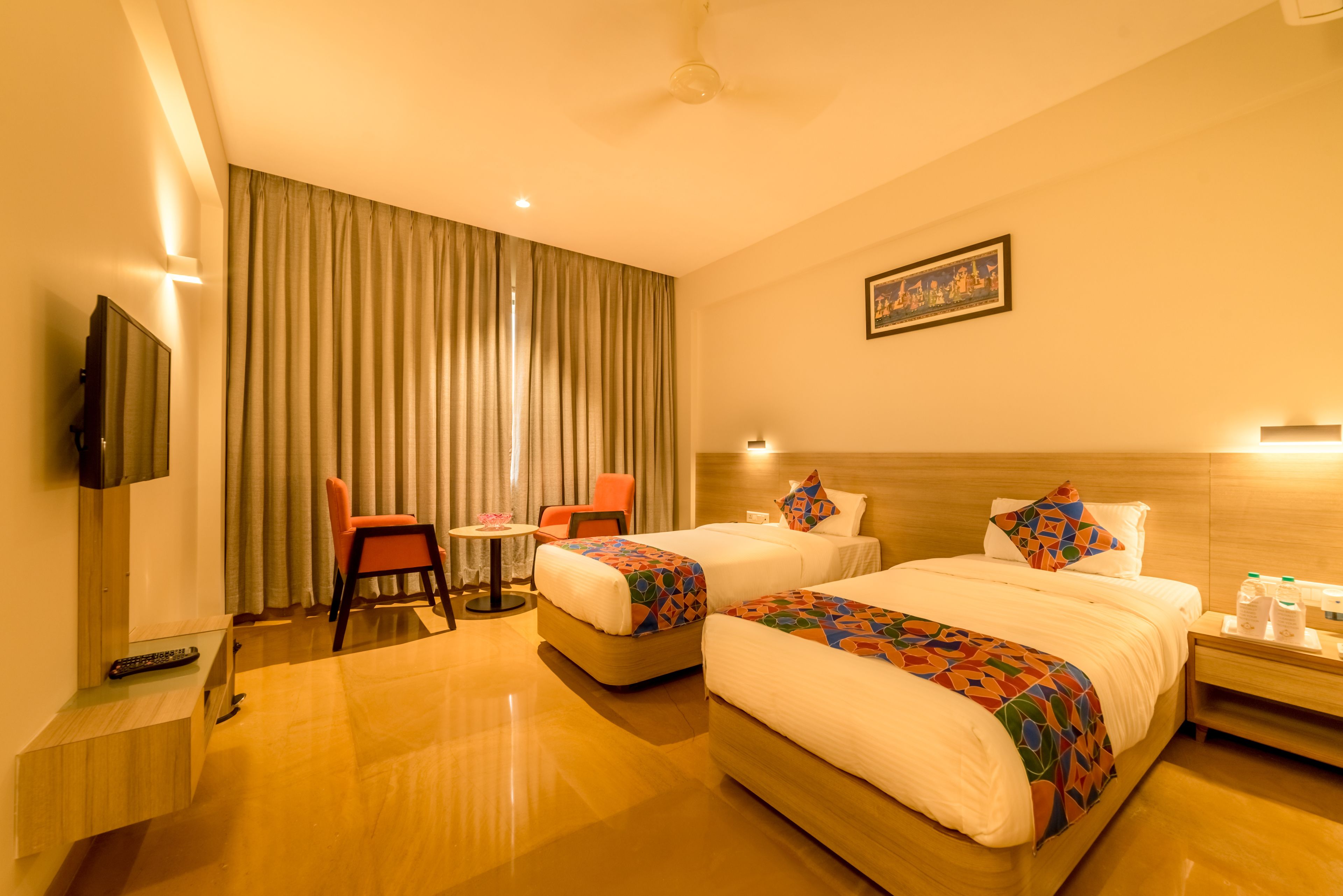 Deluxe Room | Premium bedding, down comforters, memory foam beds, minibar