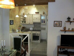 Private kitchen - Tal-Kapilluna Zebbug Guest House (Zebbug)
