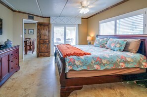 2 bedrooms, iron/ironing board, free WiFi, bed sheets