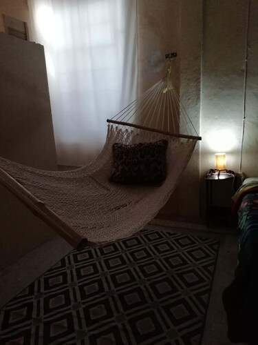 Hola,el departamento, esta ubicado en el centro de la ciudad, super centrica.