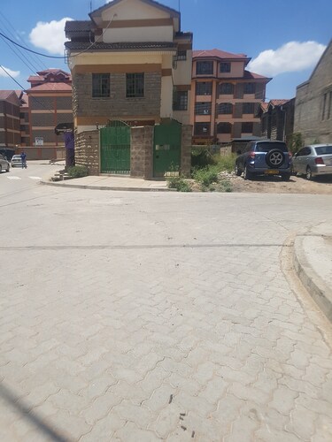 5 Mins to Nairobi Int Airport