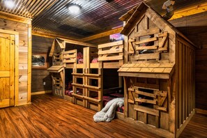 6 habitaciones y camas con efecto memoria