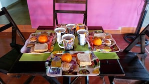 Free daily continental breakfast
