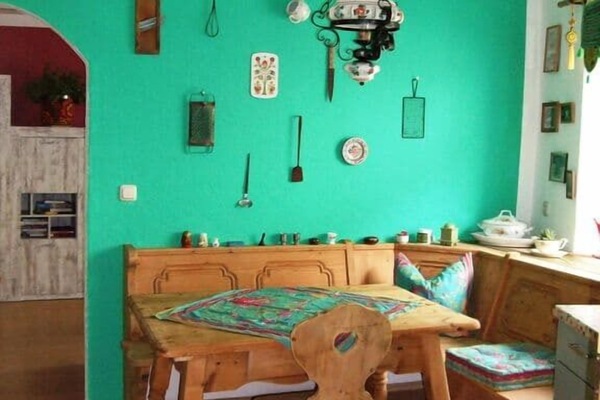 Moderne Ferienwohnung mit Terrasse-Essbereich.jpg