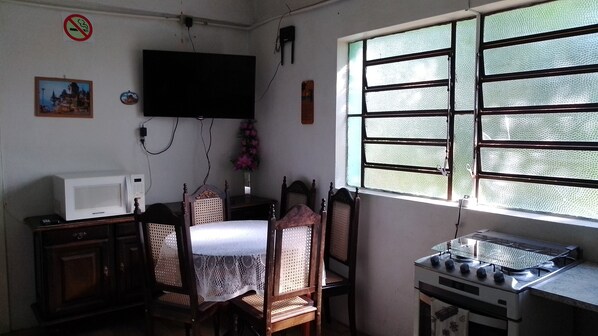 تناول الطعام