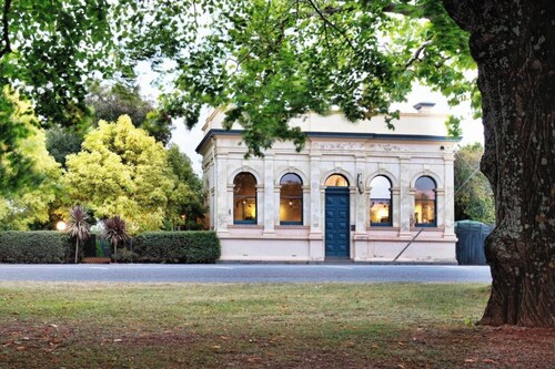 Beautiful historic former bank set in gorgeous country garden