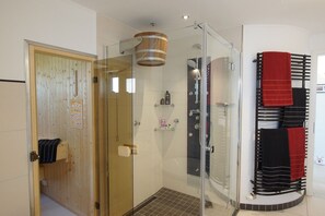 Baignoire, serviettes fournies