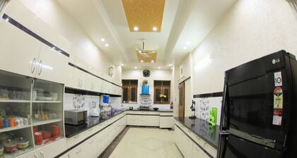 DUGGAL HOMESTAY DEHRADUN